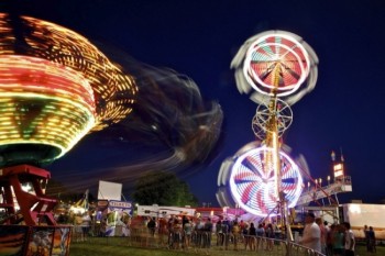 A longer shutter time enables you to see the fair's bright lights in a new way.