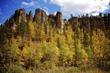 Fall colors decorate the canyon walls.