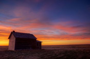 Sunrise along County Line Road in the Fort Pierre National Grasslands.